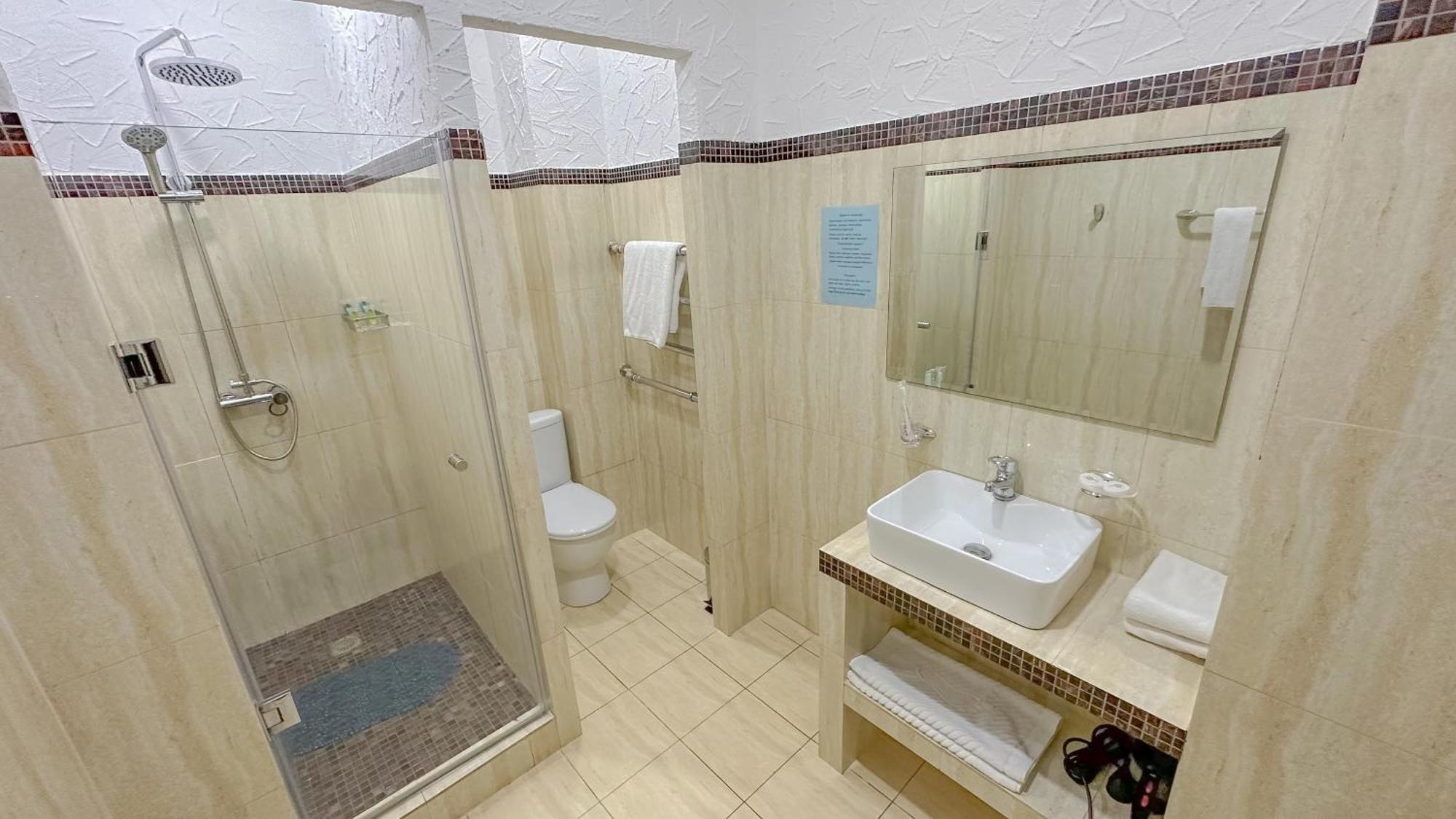 Resident Hotel Ałma Ata Zewnętrze zdjęcie
